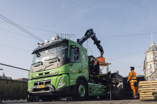 FMX Electric 8x4 Van Wijk